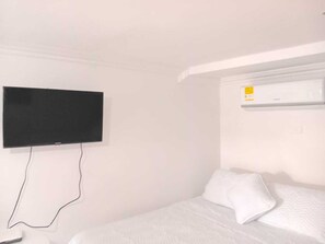1 camera, ferro/asse da stiro, Wi-Fi gratuito, lenzuola