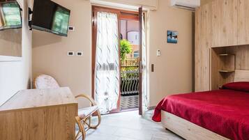 1 bedroom, iron/ironing board, cribs/infant beds, free WiFi