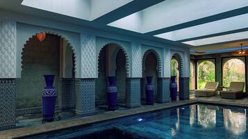 Couples treatment room(s), hot tub, steam room, Turkish bath/hammam