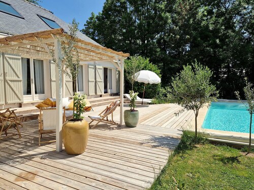 Magnifique maison familiale avec piscine au calme absolu à Nantes