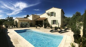 Piscine extérieure