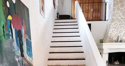 Villa Tout Confort, 3 Chambres, Piscine, au Calme et Jardin Arboré