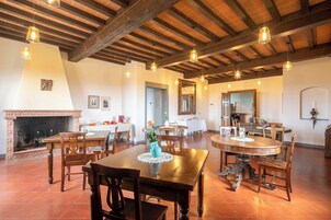 Colazione a buffet inclusa, servita tutte le mattine