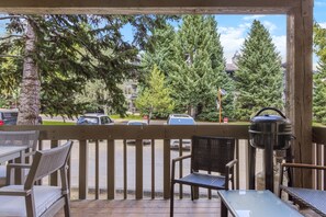 Outdoor dining - Outpost: Nez Perce C3 - Pool and Hot Tub Access! (Teton Village)