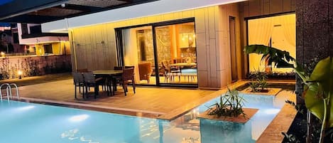 Alberca al aire libre