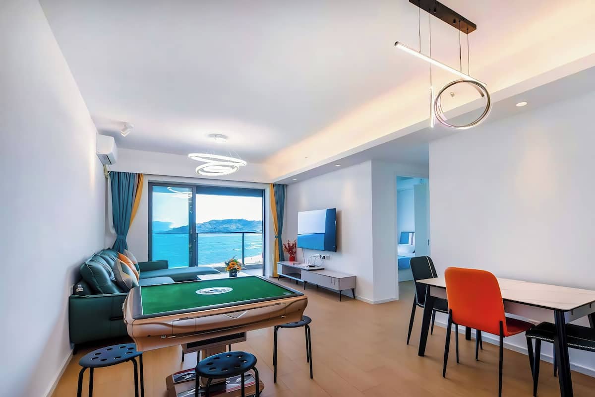 Elite Suite, Multiple Beds, Sea View | Living room