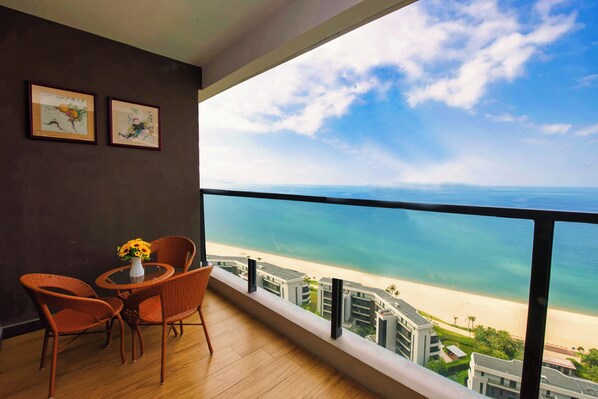 Elite Apartment, 1 Queen Bed, Sea View | Balcony view