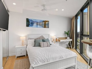 1 bedroom, desk, iron/ironing board, free WiFi