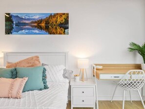 1 Schlafzimmer, Schreibtisch, Bügeleisen/Bügelbrett, kostenloses WLAN