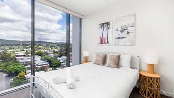1 bedroom, desk, free WiFi, bed sheets