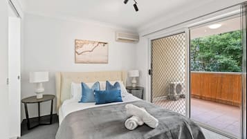 2 bedrooms, desk, iron/ironing board, free WiFi