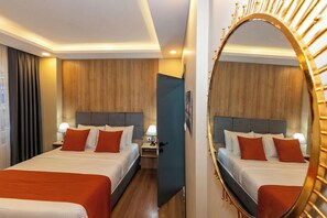 Deluxe Oda | Egyptian cotton sheets, premium bedding, desk, iron/ironing board - Hotel la Vitrine (Istanbul)