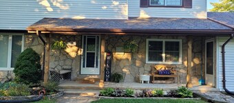 Spacious Home Overlooking Lake Erie on Pelee Island