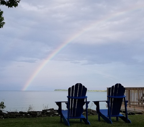 Spacious Home Overlooking Lake Erie on Pelee Island