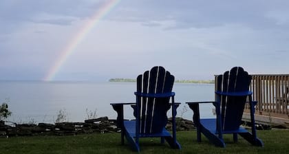 Spacious Home Overlooking Lake Erie on Pelee Island