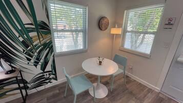 Traditional-Studio | Wohnbereich