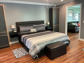 1 多间卧室、上网接入