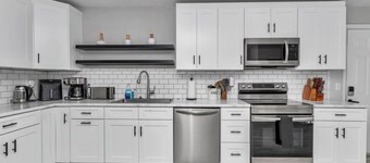 4 BR/2 BA, Private HEATED Pool, Split Floor Plan, 2 King Beds, Yard, 2218 SQ FT!