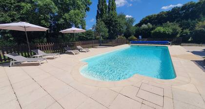 Studio "NID COSY" avec piscine chauffée