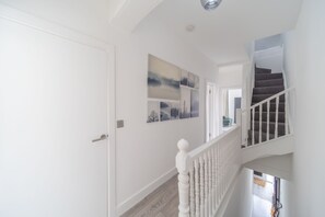 Apartment | Interior - Charming 3-bed Apartment in South end on sea (Southend-on-Sea)