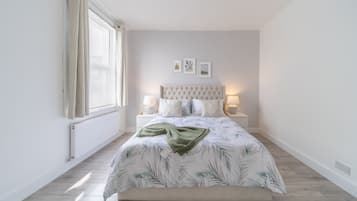 3 habitaciones, tabla de planchar con plancha y wifi gratis