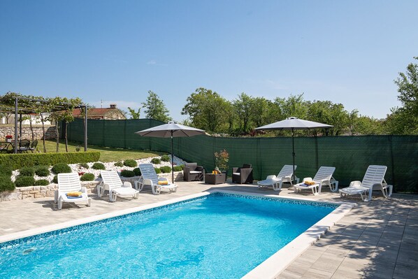 Udendørs pool