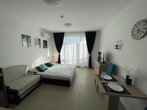 1 bedroom, iron/ironing board, WiFi, bed sheets