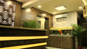 Quầy tiếp tân