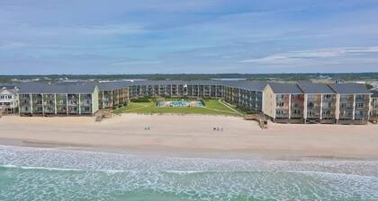 Ocean View, Pool & Easy Beach Access!