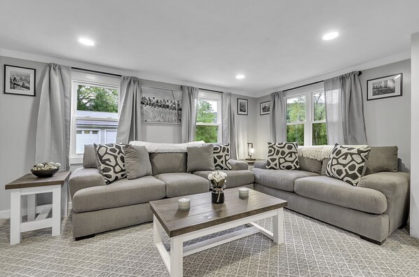 Smart TV, fireplace, video games