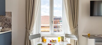 Maria's Bright Flats at the Cathedral 