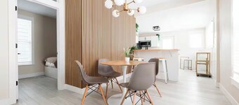 Arianna's Modern Makeover [5 Beds 2 Baths]