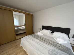 3 Schlafzimmer, WLAN, Bettwäsche
