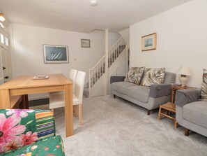 Fireplace - Dart Cottage (Dartmouth)