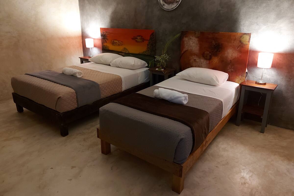 Gallery Quadruple Room