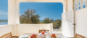 Alba Apartment - PP by BarbarHouse