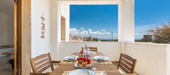Alba Apartment - PP by BarbarHouse