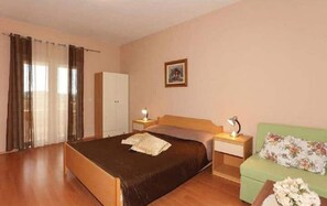 12 Schlafzimmer, kostenloses WLAN, Bettwäsche