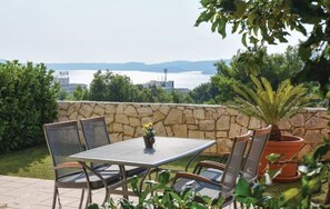 Outdoor dining - Vacation Home, Pool, 23 people, Seget Donji (Seget Vranjica)