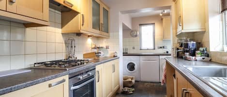 Cottage | Interior