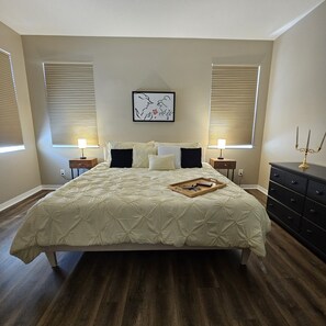 4 camere, una cassaforte in camera, ferro/asse da stiro, Wi-Fi gratuito