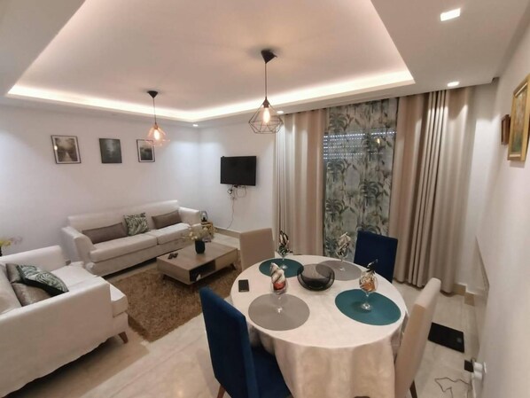 Apartment | Tempat makan