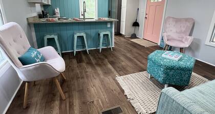 Adorable little Beach Getaway close to Surf City NC