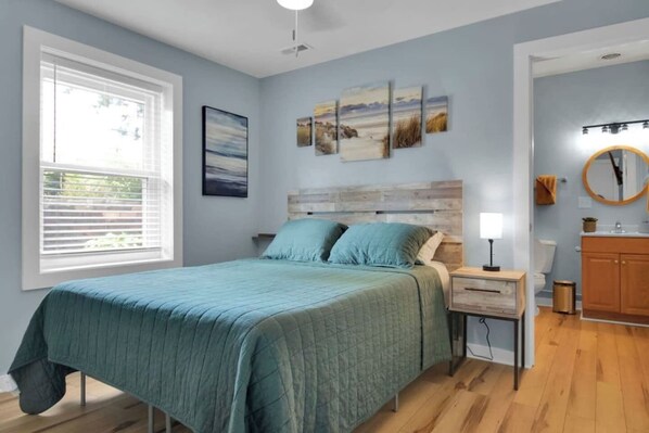 4 bedrooms, WiFi, bed sheets