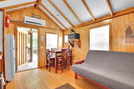 Living area. Cozy Cabin in Lake Monroe