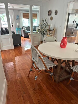 Dining - JUST RENOVATED!!! 3BR 1. 5 Bath Beach Cottage near KPT and Beaches (Kennebunk)