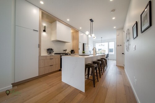 King Bed|Sleeps 8|Garage|Near Whyte Ave & UofA