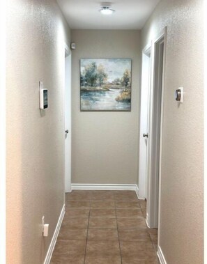 Interior - Charming 4beds/2bath Entire Home (Eagle Pass)