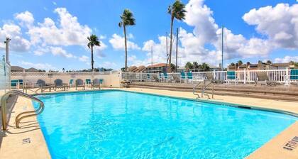 2BR Canal-front Condo on Padre Island - 5 mins to Whitecap Beach