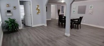 Bush Gardens, USF, Hard Rock group stay!